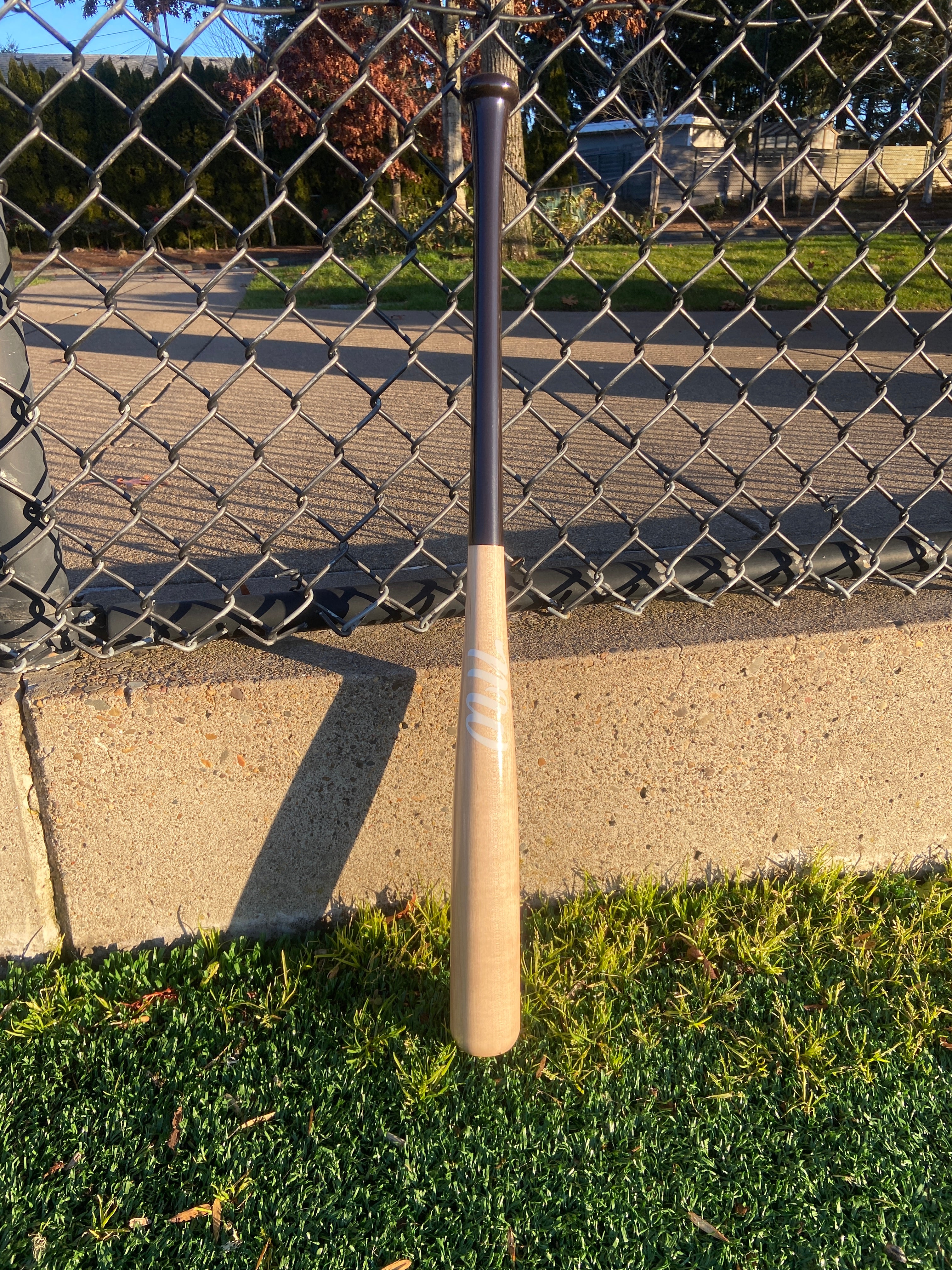 NW1 BASEBALL BAT - Wood/Deep Brown 50/50